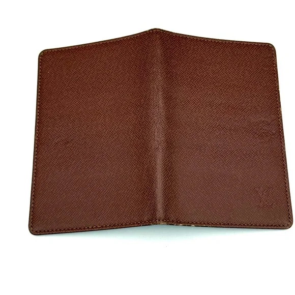 Vintage Louis Vuitton Taiga Passport Cover ✔️Authentic! Brown Early 90’s - Picture 3 of 13
